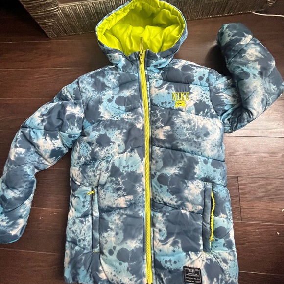Boys Nike puffer jacket - Picture 8 of 12